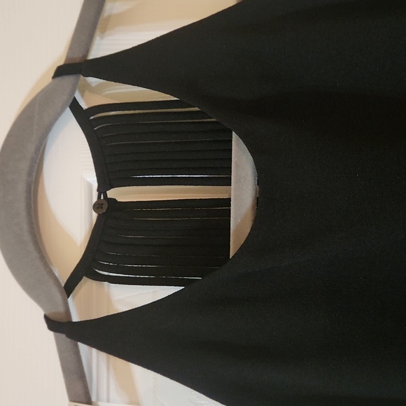 Women tank - Picture 2 of 8